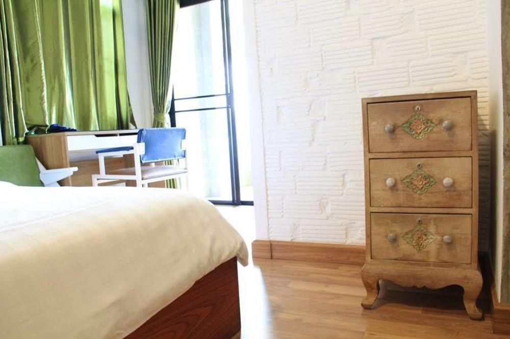 Отель Plern Plern Bed And Bike Чиангмай Экстерьер фото