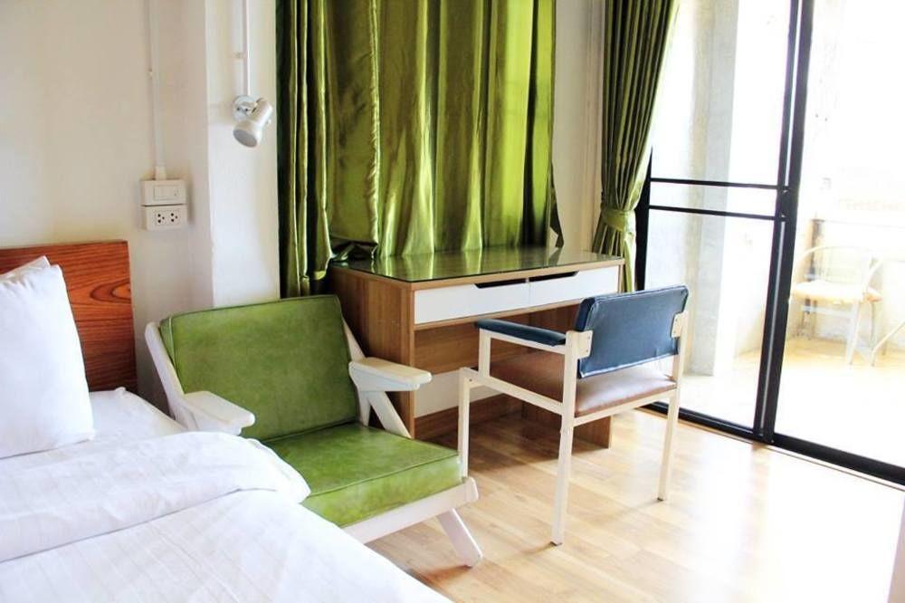 Отель Plern Plern Bed And Bike Чиангмай Экстерьер фото